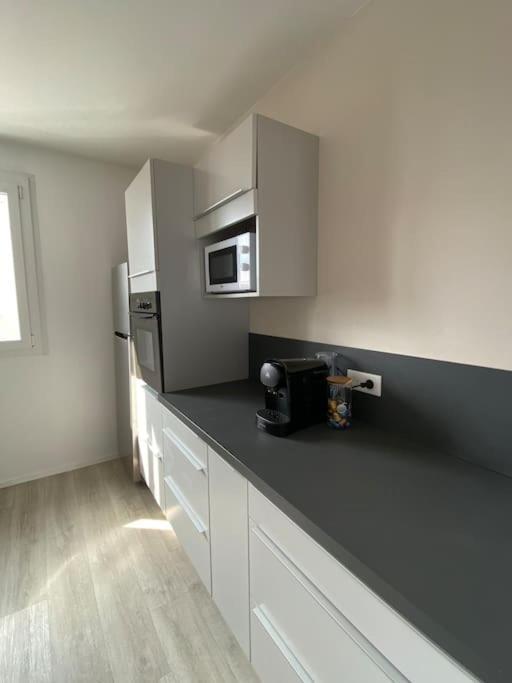 Appartement Calme Et Chaleureux Dole Esterno foto